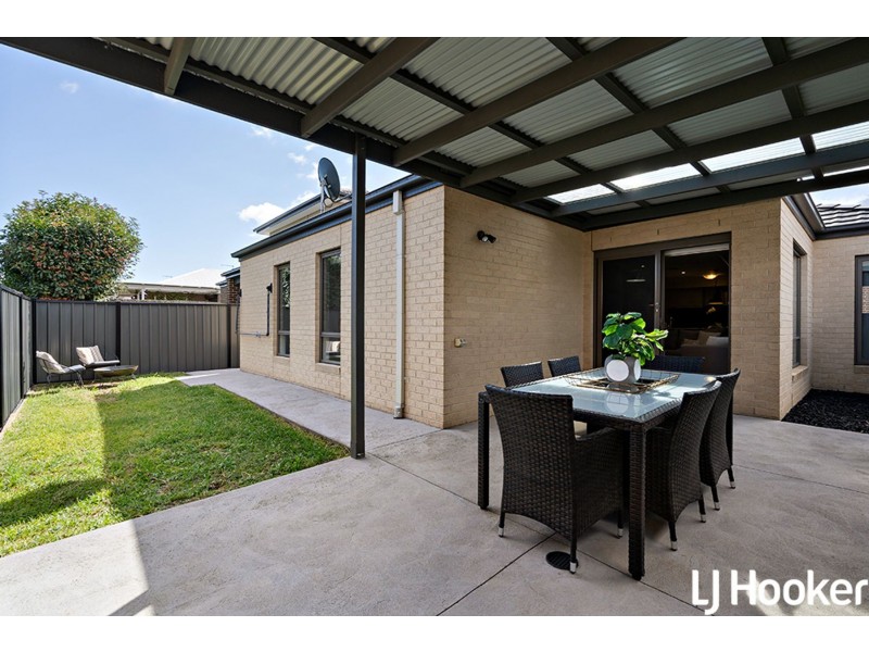 42 Alma Road, Wollert VIC 3750