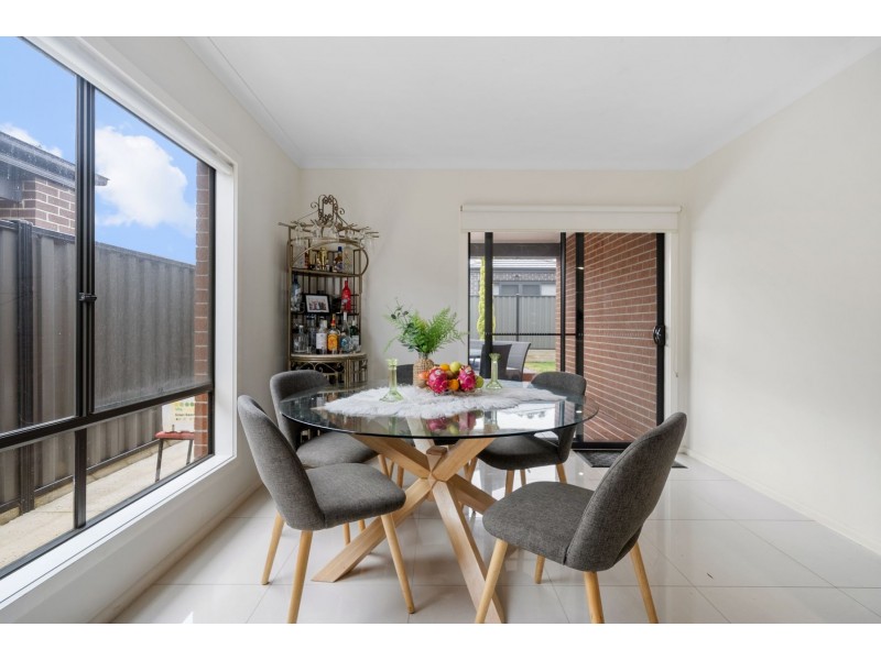 9 Ocean Way, Craigieburn VIC 3064