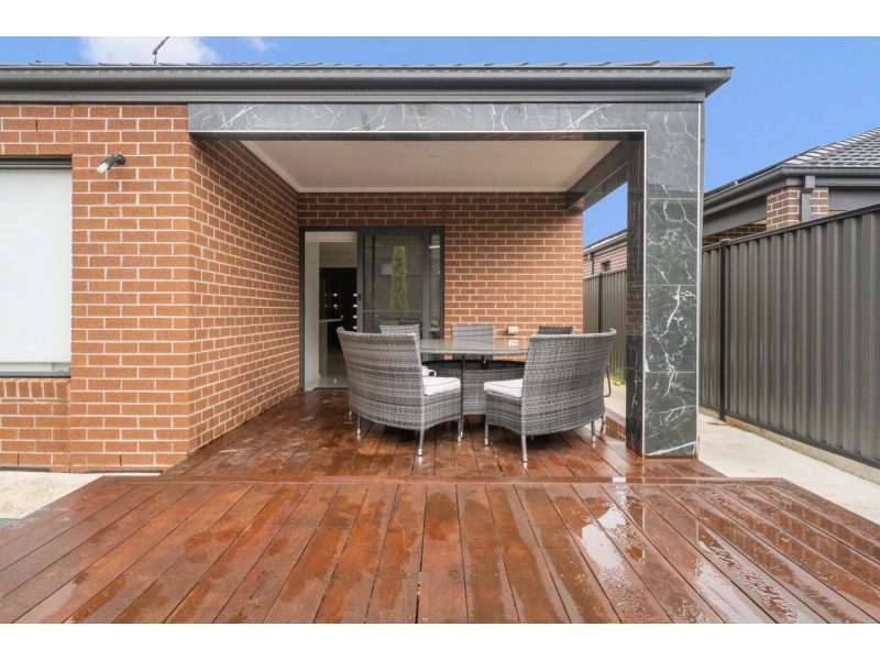 9 Ocean Way, Craigieburn VIC 3064
