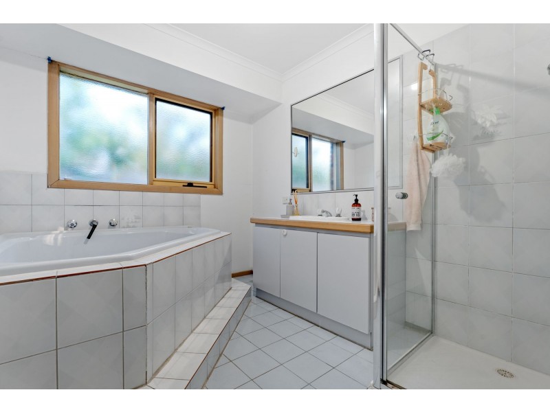 3 Fowler Court, Mill Park VIC 3082