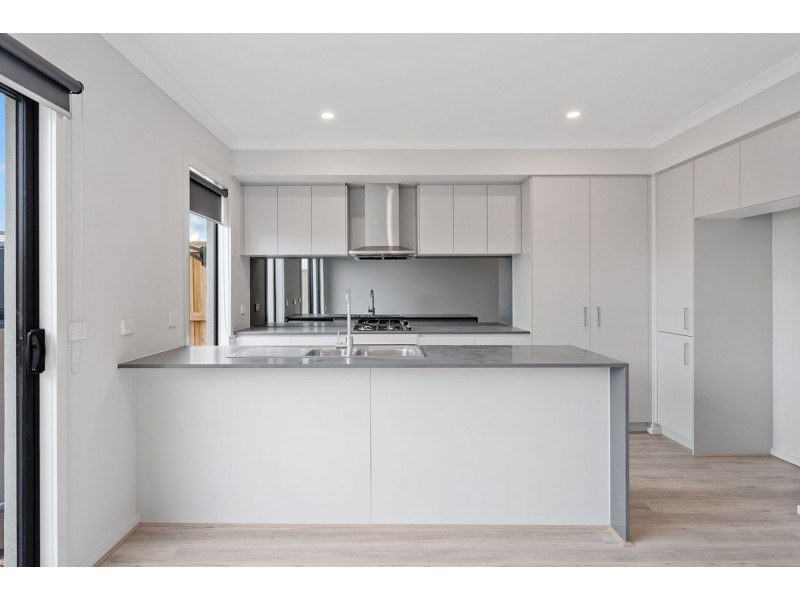 10 Boomerang Road, Donnybrook VIC 3064