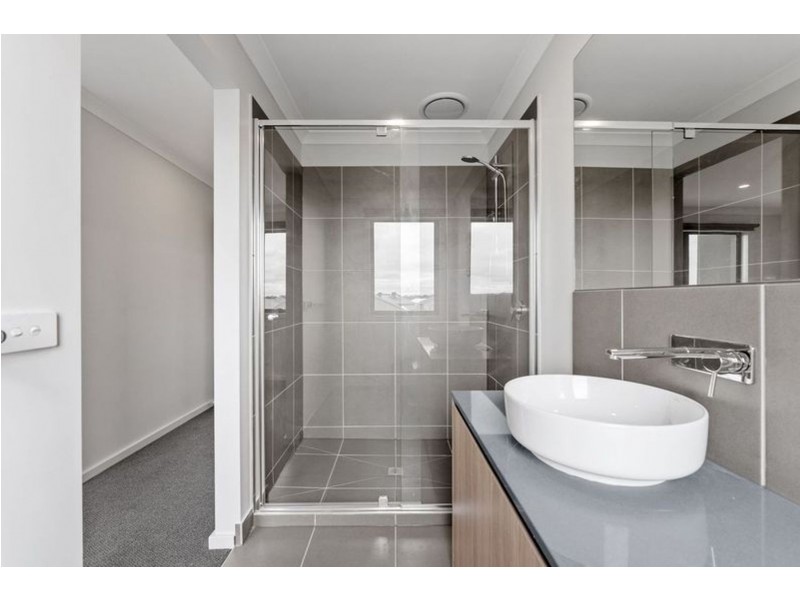 10 Boomerang Road, Donnybrook VIC 3064