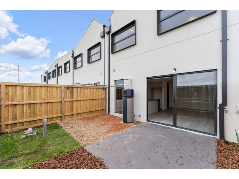 10 Boomerang Road, Donnybrook VIC 3064