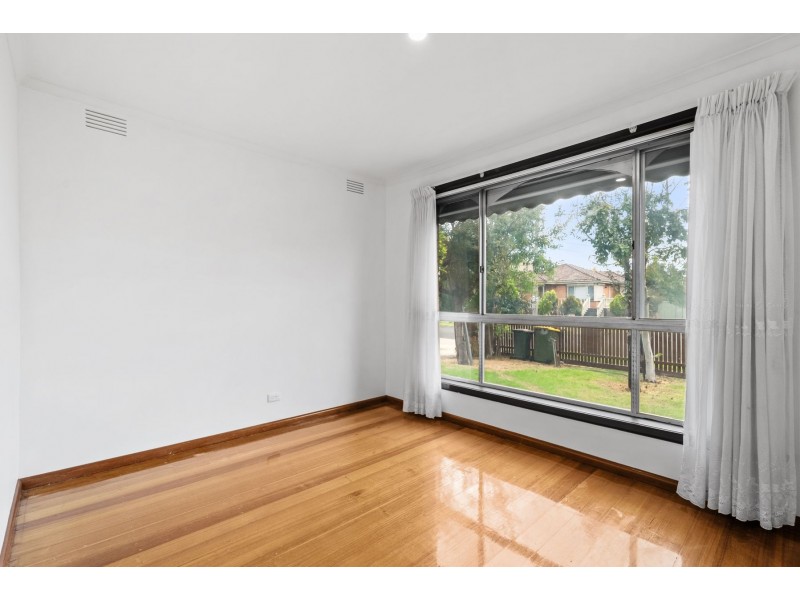 15 Rosemary Drive, Lalor VIC 3075