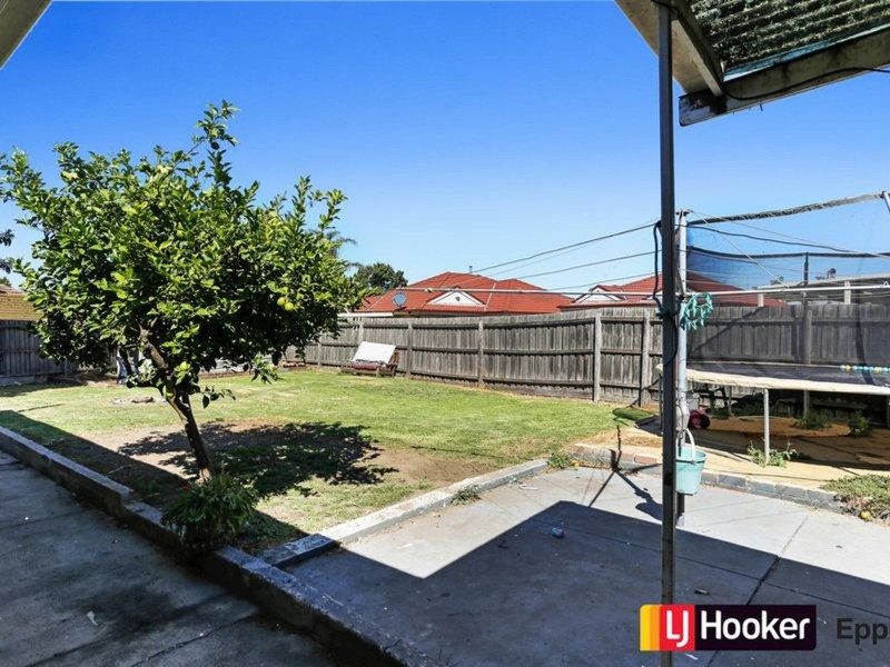 1 Heather Avenue, Thomastown VIC 3074