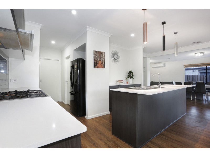 9 Paior Circuit, Epping VIC 3076