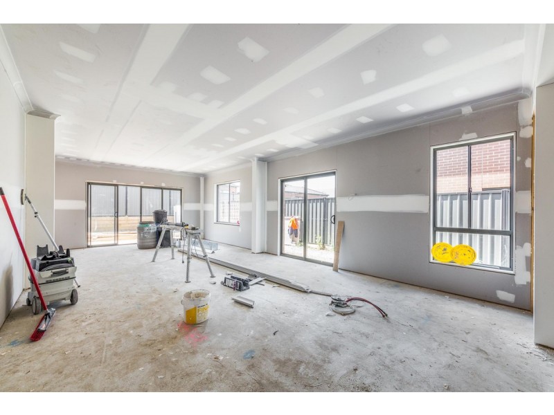 102 Langdon Drive, Mernda VIC 3754