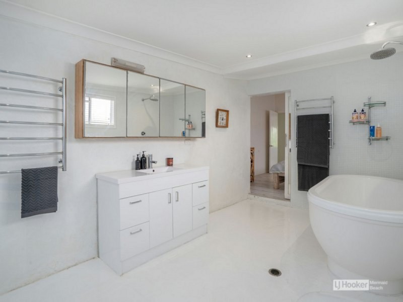 40 Minnie Street, Southport QLD 4215