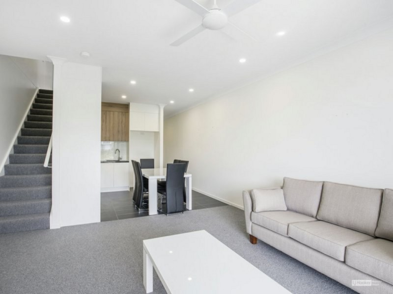 18/3028 The Boulevard, Carrara QLD 4211