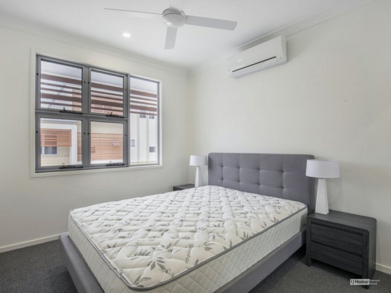 18/3028 The Boulevard, Carrara QLD 4211