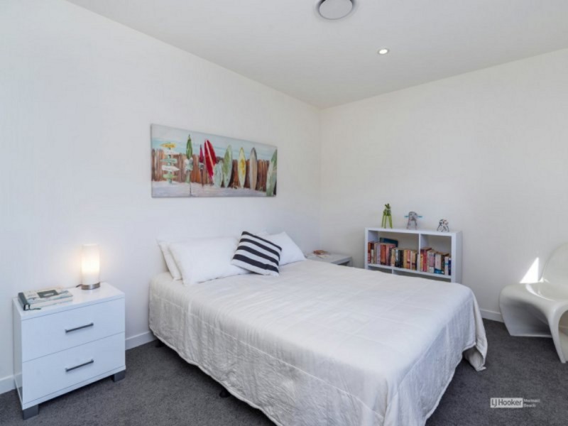 1/44 Blake Street, Southport QLD 4215