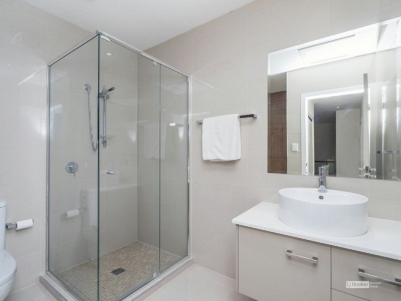 1/44 Blake Street, Southport QLD 4215