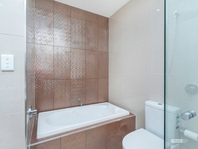 1/44 Blake Street, Southport QLD 4215