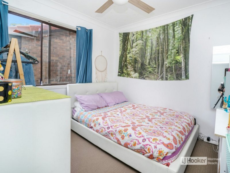 57/5-15 Galeen Drive, Burleigh Waters QLD 4220