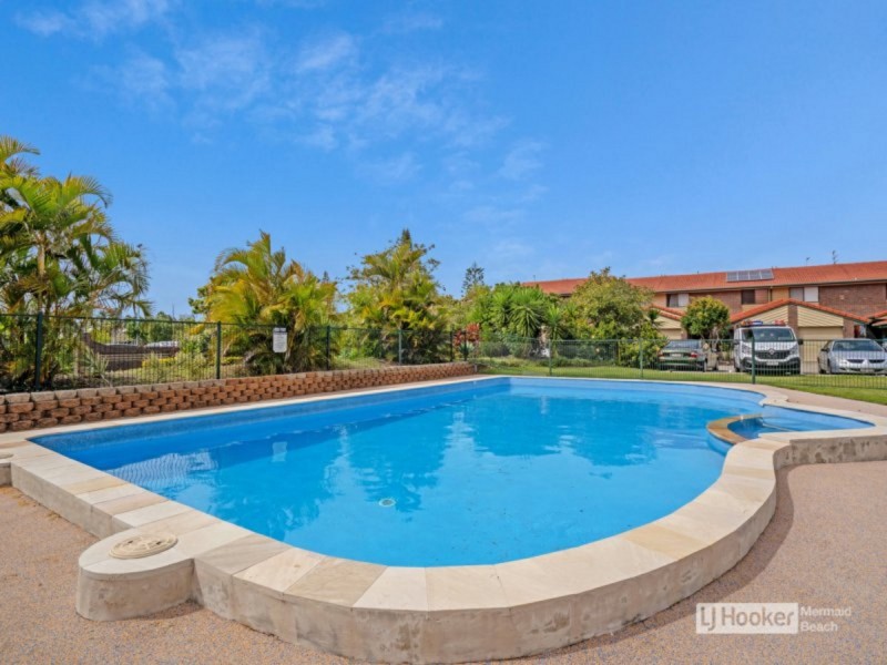 57/5-15 Galeen Drive, Burleigh Waters QLD 4220