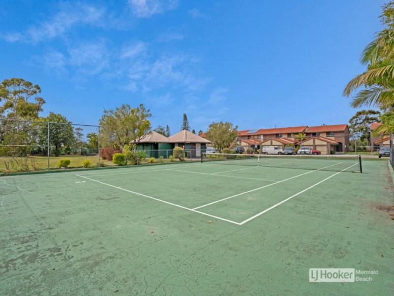 57/5-15 Galeen Drive, Burleigh Waters QLD 4220