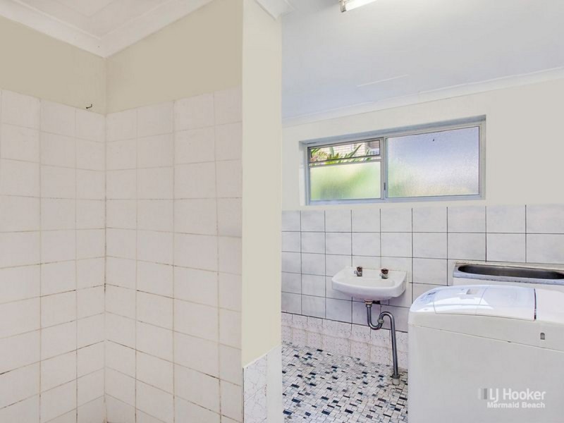 31 Frank Street, Labrador QLD 4215