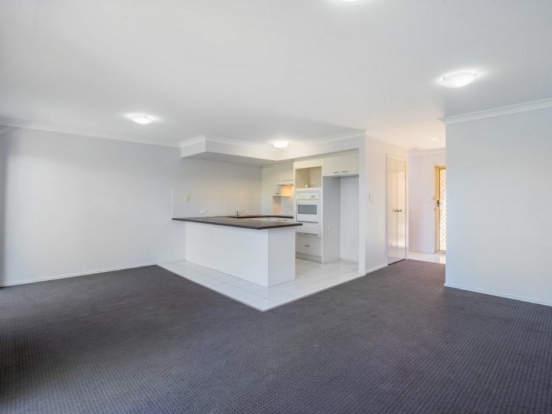 3/4 Lowood Court, Varsity Lakes QLD 4227