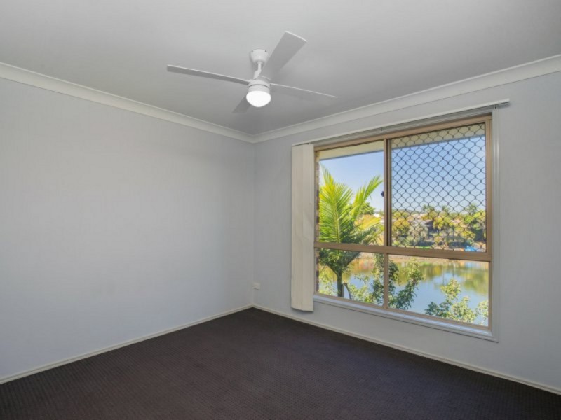 3/4 Lowood Court, Varsity Lakes QLD 4227