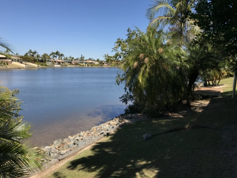 3/4 Lowood Court, Varsity Lakes QLD 4227