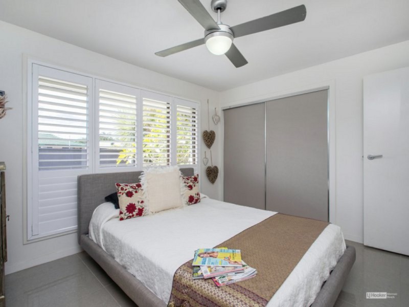 1 Tekapo Street, Broadbeach Waters QLD 4218