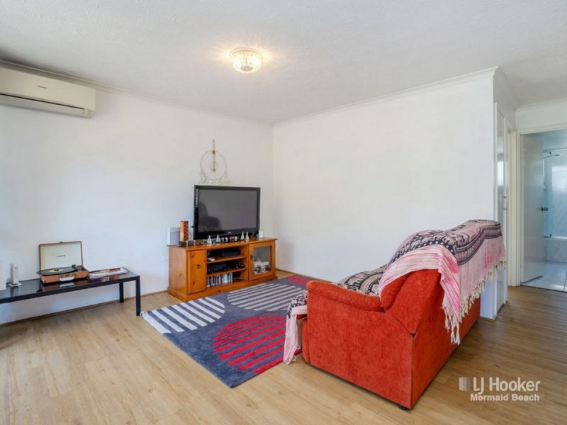 8/35 Whiting Street, Labrador QLD 4215