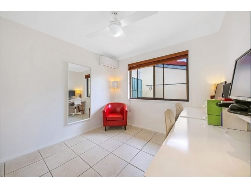 7/8 Dunlop Court, Mermaid Waters QLD 4218