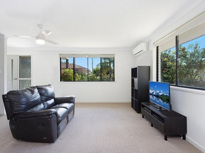 15 Luxor Street, Southport QLD 4215