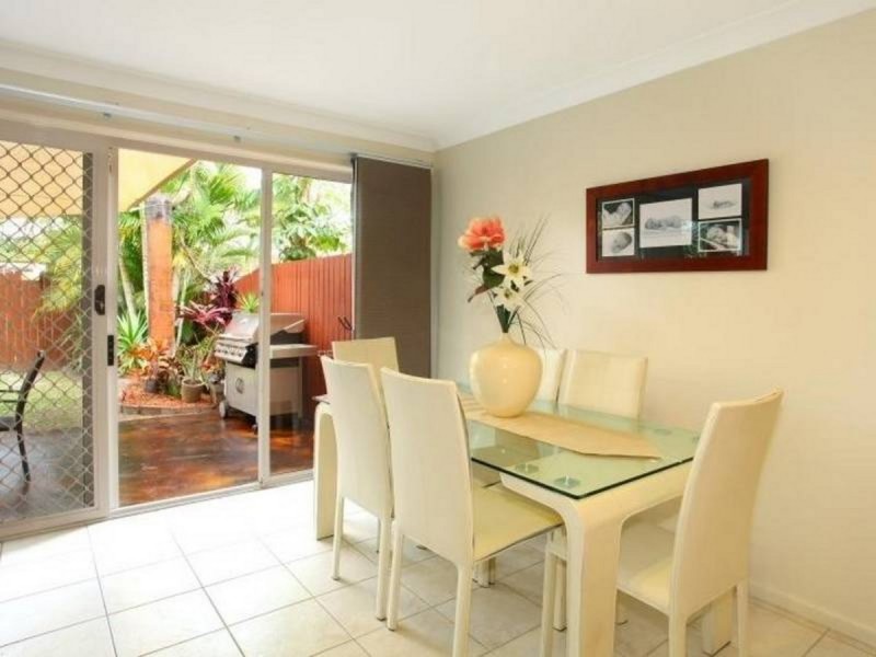 8/77 Government Road, Labrador QLD 4215