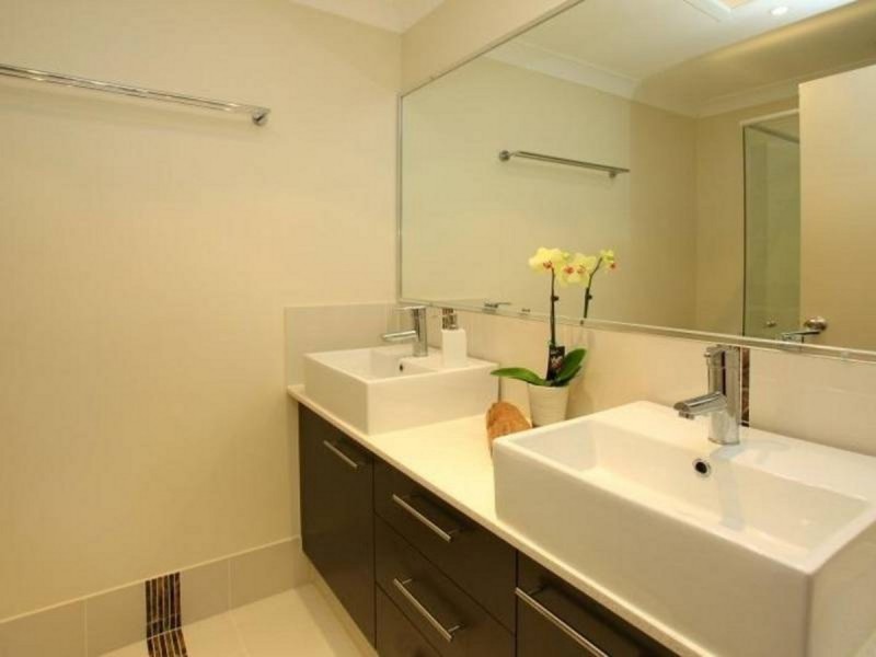 8/77 Government Road, Labrador QLD 4215