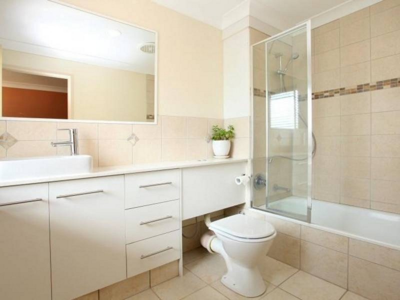 8/77 Government Road, Labrador QLD 4215