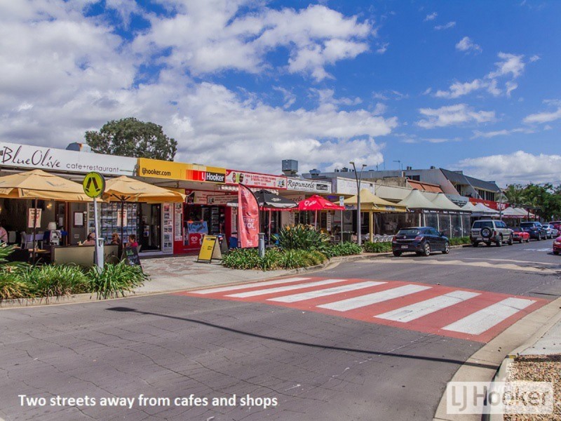 Lvl 1 1/26 Errol Avenue, Paradise Point QLD 4216