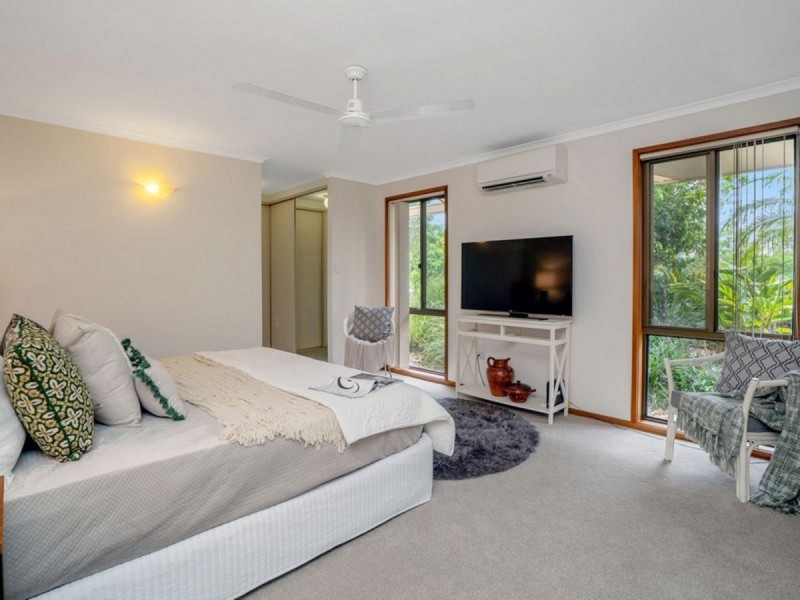 3 Coastview Crescent, Tallai QLD 4213