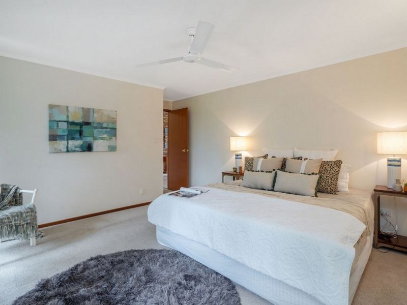 3 Coastview Crescent, Tallai QLD 4213