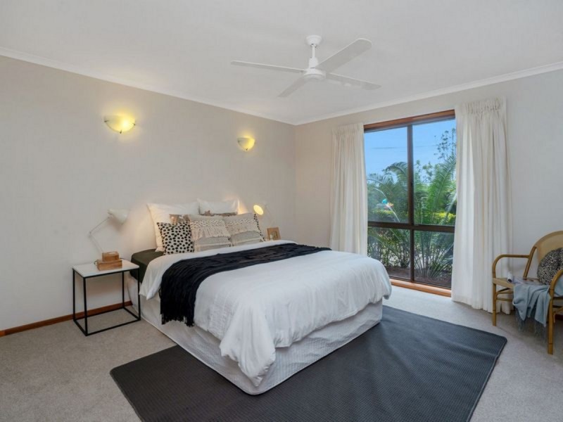 3 Coastview Crescent, Tallai QLD 4213