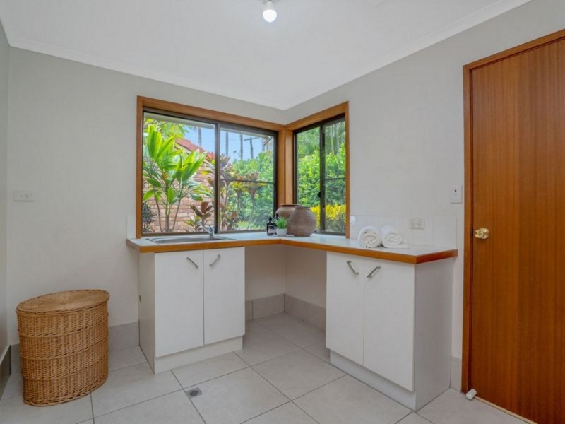 3 Coastview Crescent, Tallai QLD 4213