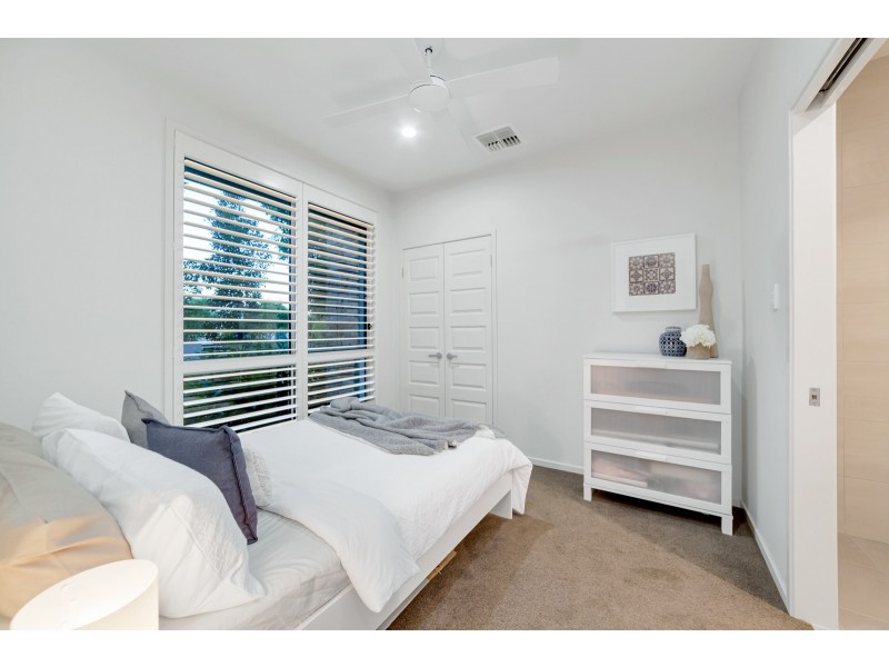 95 Burdekin Drive, Sinnamon Park QLD 4073