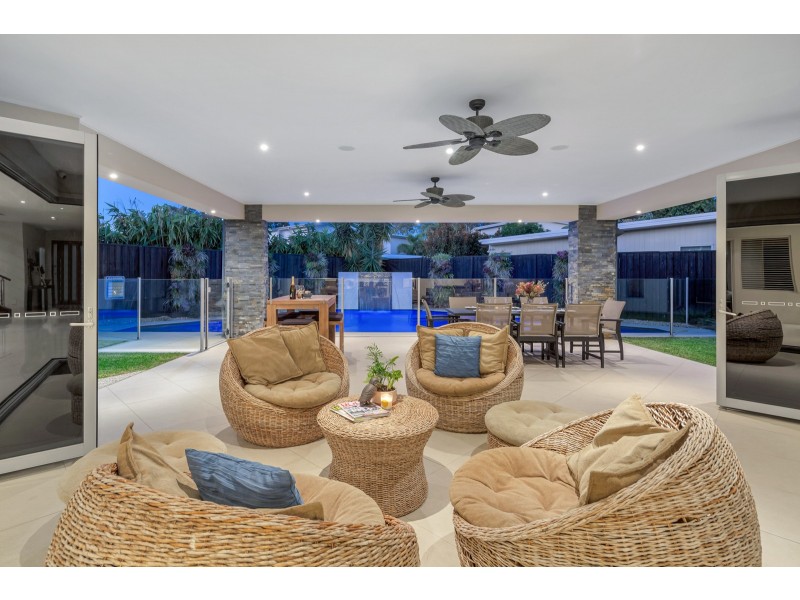 95 Burdekin Drive, Sinnamon Park QLD 4073