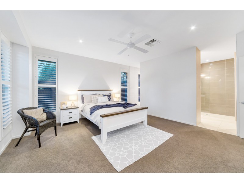 95 Burdekin Drive, Sinnamon Park QLD 4073