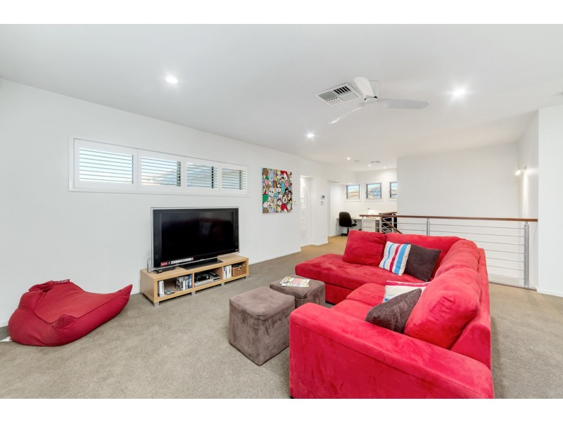 95 Burdekin Drive, Sinnamon Park QLD 4073