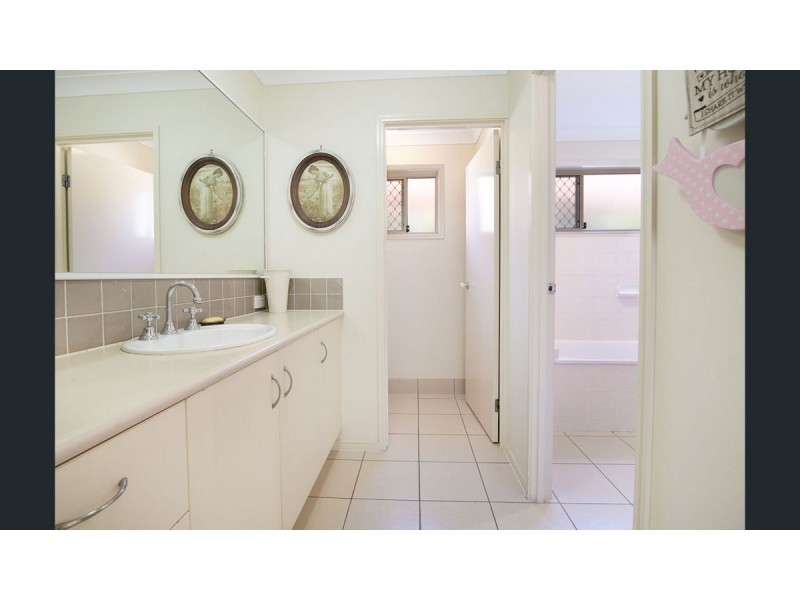 17 Coventina Crescent, Springfield Lakes QLD 4300