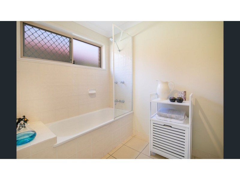 17 Coventina Crescent, Springfield Lakes QLD 4300