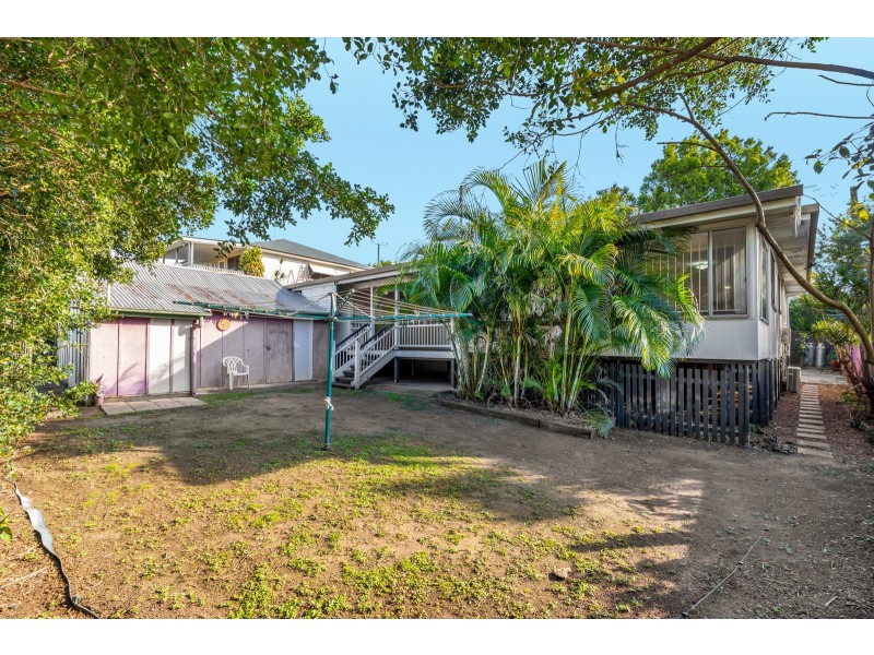 12 Stanton Street, Cannon Hill QLD 4170
