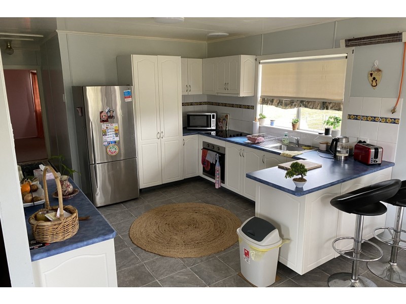 19 Sawmill Lane, Toogoolawah QLD 4313