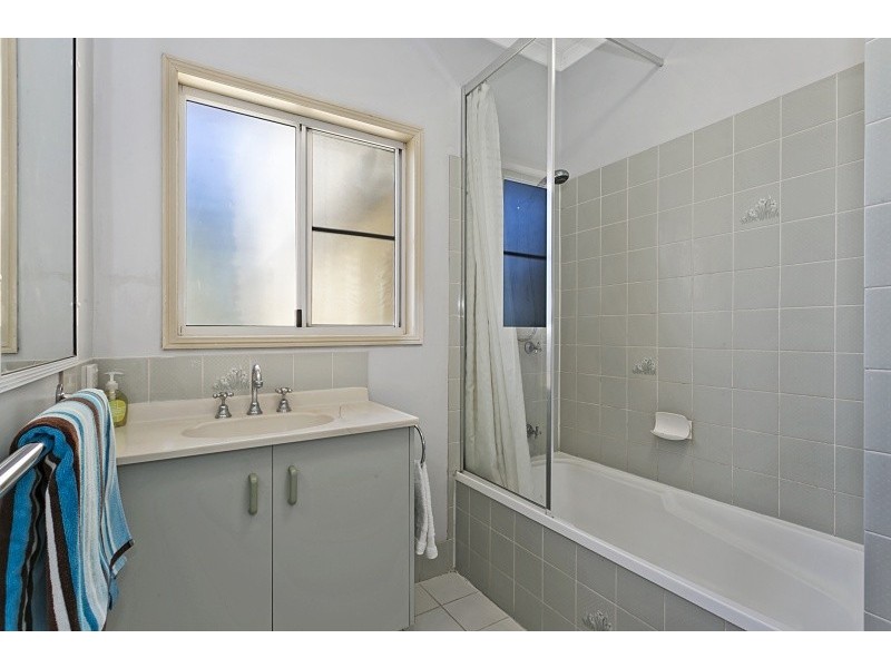 60 Bishop Street, St Lucia QLD 4067