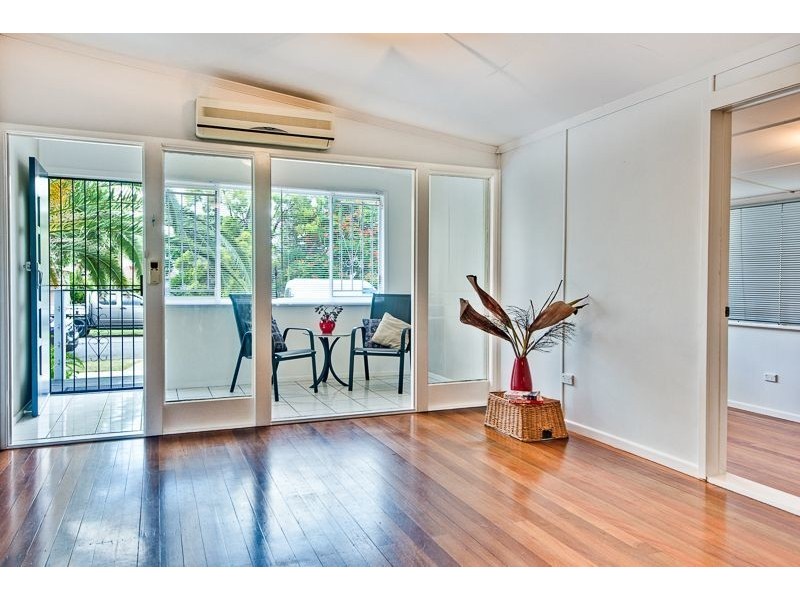 67 Ellen Street, Oxley QLD 4075