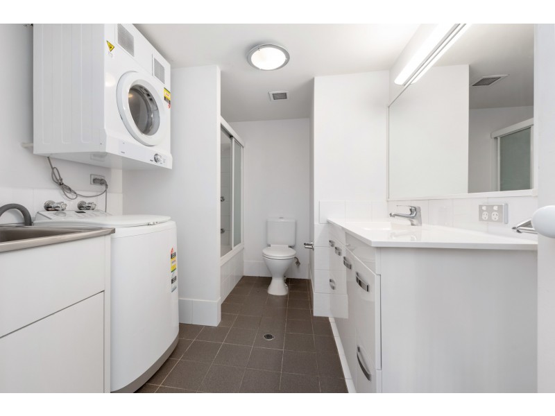 23/300 Sir Fred Schonell Drive, St Lucia QLD 4067