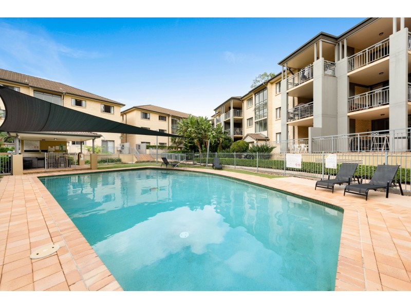 23/300 Sir Fred Schonell Drive, St Lucia QLD 4067