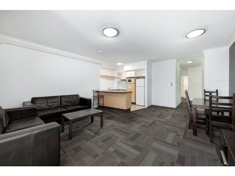 23/300 Sir Fred Schonell Drive, St Lucia QLD 4067