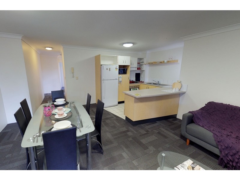 23/300 Sir Fred Schonell Drive, St Lucia QLD 4067